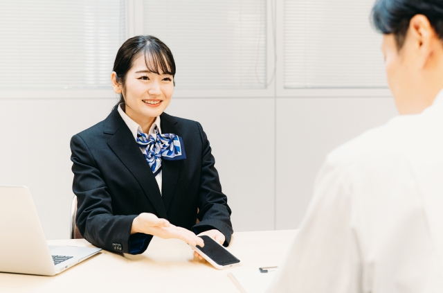 ☆入社祝い金有☆総合病院の入退院受付業務